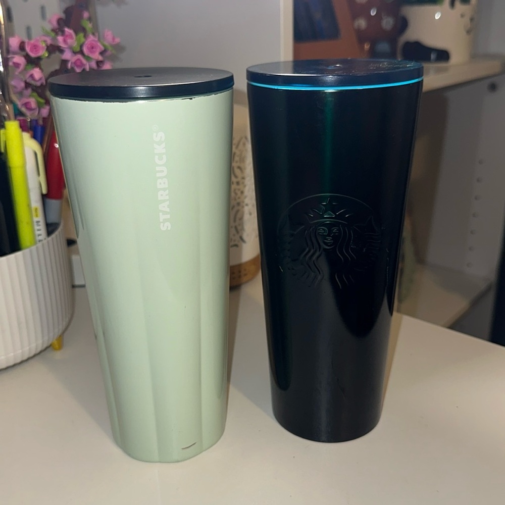 2 Starbucks Cups